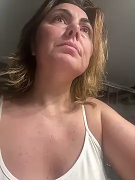 Emma roqueen online show from May 2026 09:45:02 PM