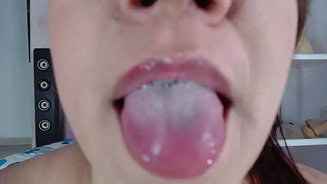 emiligrey  online show from March 2025 11:39:02 AM