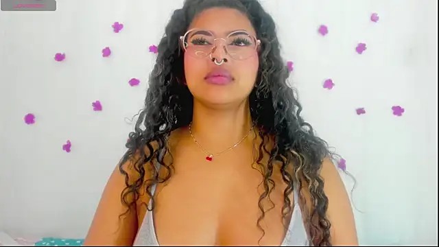 moana taylor online show from September 2025 12:43:02 PM