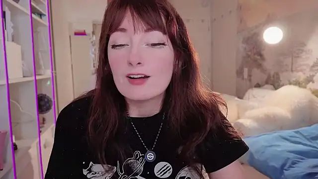 Cissy Glitter online show from June 2026 07:34:02 PM
