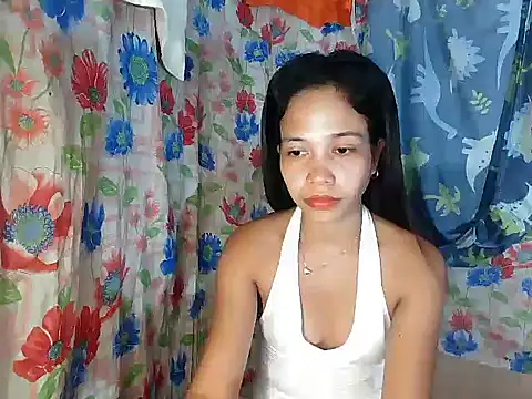 Snapshot of PinaySkinnyGirl chatting on December 2025 09:31:02 PM PinaySkinnyGirl online show from December 2025 09:31:02 PM