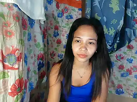 Snapshot of PinaySkinnyGirl chatting on December 2025 09:48:01 AM PinaySkinnyGirl online show from December 2025 09:48:01 AM