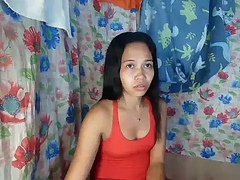 Snapshot of PinaySkinnyGirl chatting on December 2025 11:28:01 AM PinaySkinnyGirl online show from December 2025 11:28:01 AM