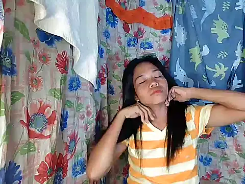 Snapshot of PinaySkinnyGirl chatting on January 2026 09:06:02 PM PinaySkinnyGirl online show from January 2026 09:06:02 PM