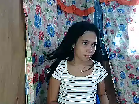 Snapshot of PinaySkinnyGirl chatting on February 2026 05:59:01 AM PinaySkinnyGirl online show from February 2026 05:59:01 AM