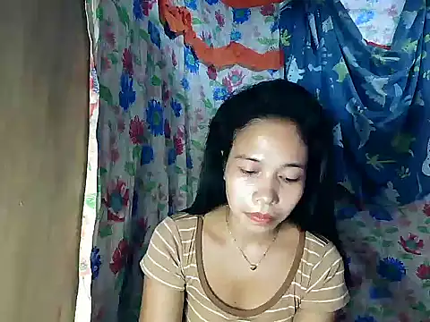 Snapshot of PinaySkinnyGirl chatting on February 2026 09:38:01 AM PinaySkinnyGirl online show from February 2026 09:38:01 AM