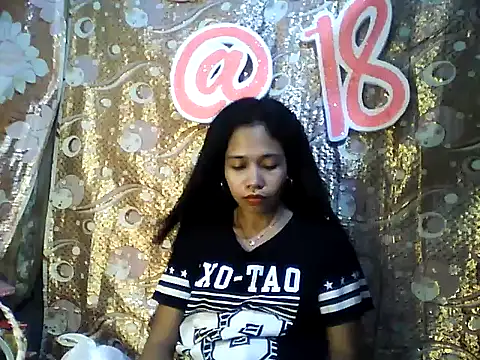 Snapshot of PinaySkinnyGirl chatting on February 2026 06:26:01 AM PinaySkinnyGirl online show from February 2026 06:26:01 AM