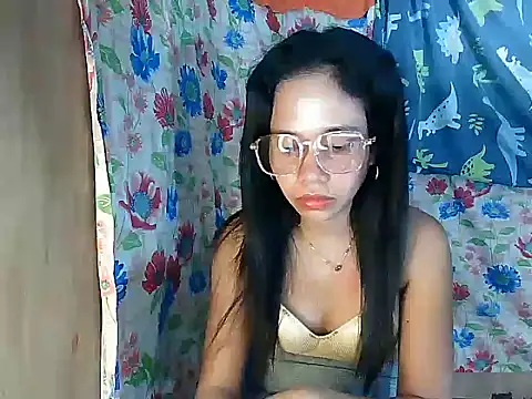 Snapshot of PinaySkinnyGirl chatting on February 2026 09:24:02 PM PinaySkinnyGirl online show from February 2026 09:24:02 PM