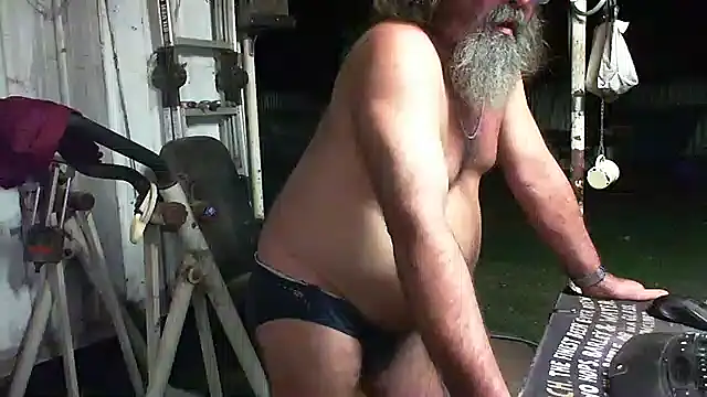 herbie010666 online show from January 2025 11:24:01 AM