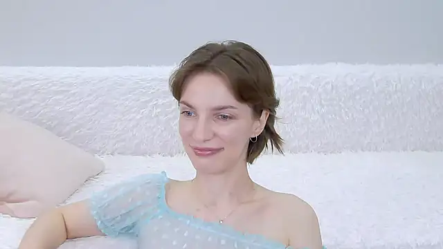 Beauty Alex online show from January 2026 02:28:02 AM