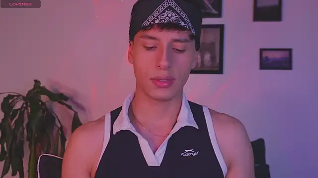 Snapshot of I_Gabriel chatting on January 2026 04:38:02 AM I Gabriel online show from January 2026 04:38:02 AM