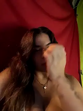 Snapshot of SexyFriends_ chatting on December 2024 11:14:01 PM SexyFriends online show from December 2024 11:14:01 PM