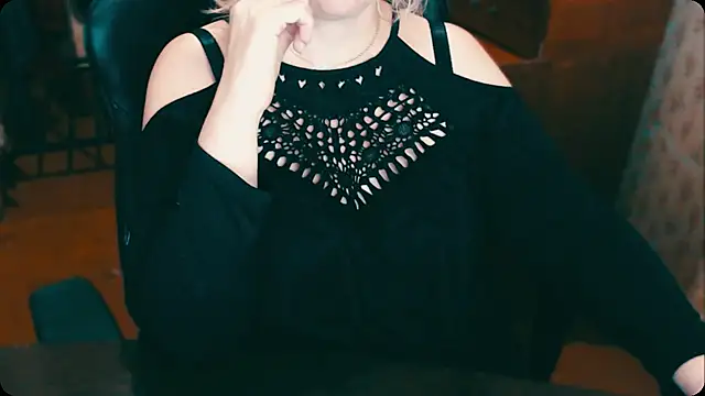 Snapshot of AlisaHot55 chatting on December 2024 12:58:01 PM AlisaHot55 online show from December 2024 12:58:01 PM