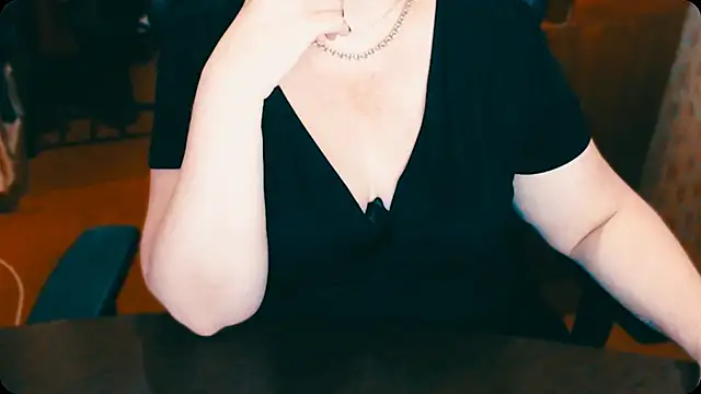 Snapshot of AlisaHot55 chatting on December 2024 03:26:01 PM AlisaHot55 online show from December 2024 03:26:01 PM