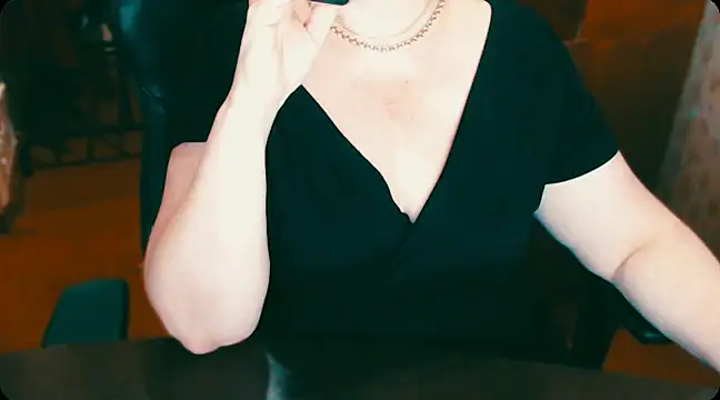 Snapshot of AlisaHot55 chatting on January 2025 01:07:01 PM AlisaHot55 online show from January 2025 01:07:01 PM