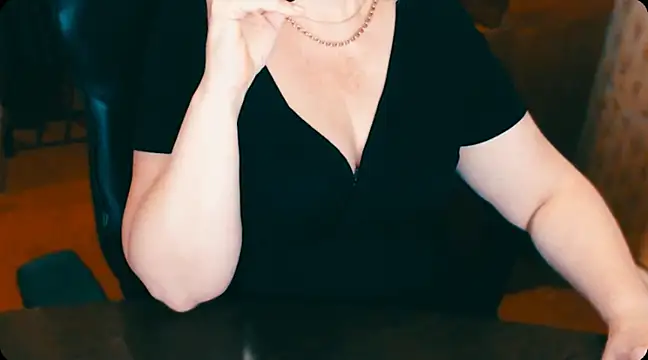 Snapshot of AlisaHot55 chatting on February 2025 04:16:02 PM AlisaHot55 online show from February 2025 04:16:02 PM