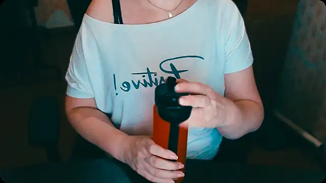 Snapshot of AlisaHot55 chatting on October 2025 10:11:01 AM AlisaHot55 online show from October 2025 10:11:01 AM