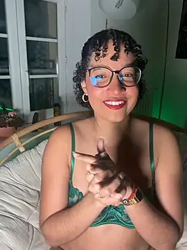 Lauyako online show from May 2026 11:48:02 AM