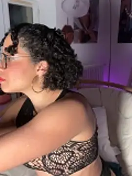 Lauyako online show from May 2026 07:43:02 PM