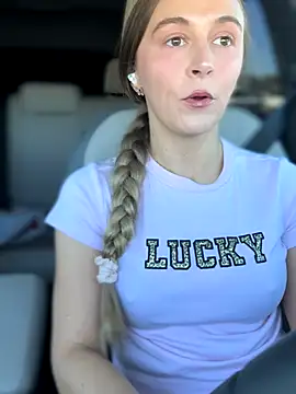 lunagirl13 online show from September 2025 05:05:02 PM