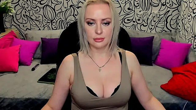 Snapshot of Hotdreamhere chatting on December 2024 02:49:02 PM Hotdreamhere online show from December 2024 02:49:02 PM