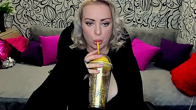 Snapshot of Hotdreamhere chatting on February 2025 11:02:01 AM Hotdreamhere online show from February 2025 11:02:01 AM