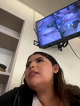 Lia sexx online show from November 2025 07:02:02 PM