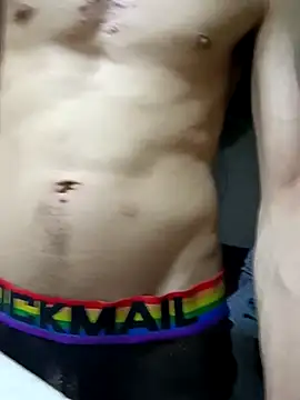 Latinopervs online show from April 2026 07:24:01 AM