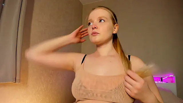 Snapshot of Ssweet_annie chatting on October 2025 04:18:01 PM Ssweet annie online show from October 2025 04:18:01 PM