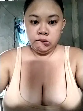 curvee Kyra online show from February 2026 11:47:01 PM