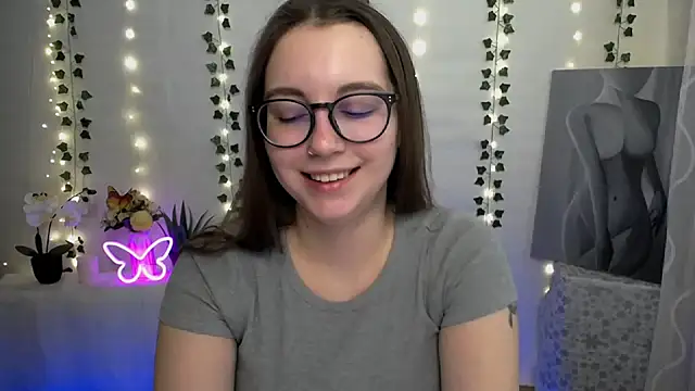 Snapshot of SweetPrincess_ chatting on March 2025 06:54:02 AM SweetPrincess online show from March 2025 06:54:02 AM