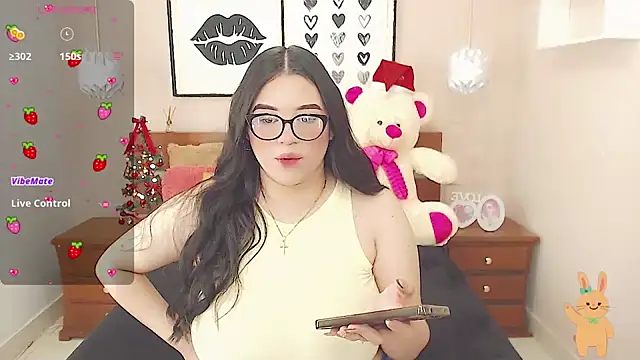 Snapshot of miss_linda_ chatting on December 2024 01:50:02 PM miss linda online show from December 2024 01:50:02 PM