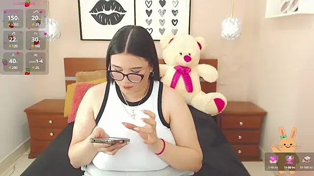 Snapshot of miss_linda_ chatting on February 2025 05:10:02 PM miss linda online show from February 2025 05:10:02 PM