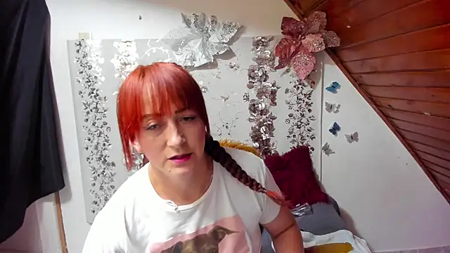 Hannaa32 online show from January 2025 07:40:01 PM