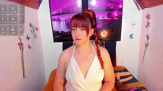 Hannaa32 online show from September 2025 07:04:01 PM