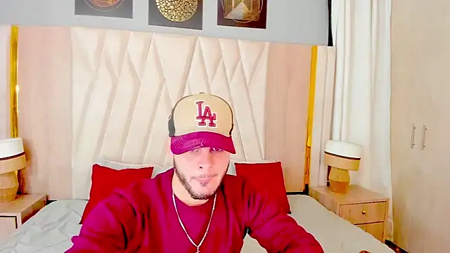 Snapshot of hottstuffx69 chatting on November 2025 02:25:01 AM hottstuffx69 online show from November 2025 02:25:01 AM