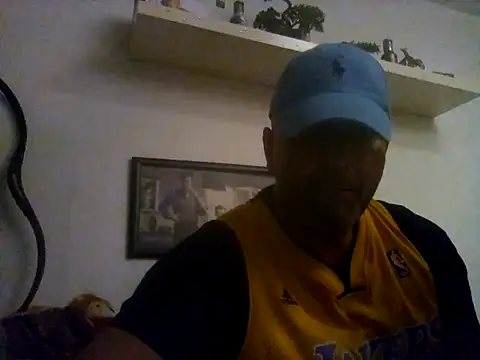 XLstrong online show from July 2026 04:27:01 AM
