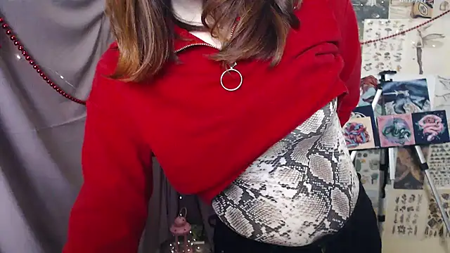 Snapshot of VeryVeryVeryShy_ chatting on December 2024 08:29:01 AM VeryVeryVeryShy online show from December 2024 08:29:01 AM