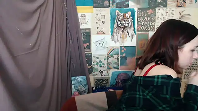 Snapshot of VeryVeryVeryShy_ chatting on February 2025 09:46:02 AM VeryVeryVeryShy online show from February 2025 09:46:02 AM