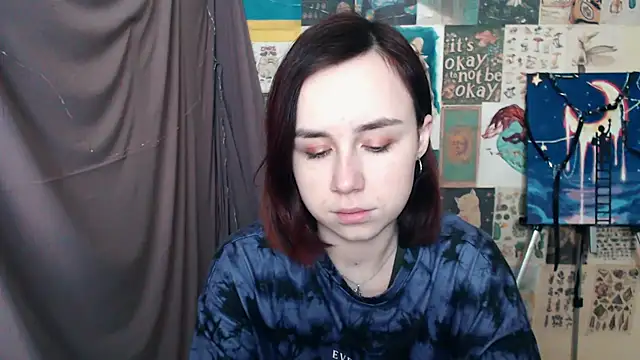 Snapshot of VeryVeryVeryShy_ chatting on February 2025 06:51:01 AM VeryVeryVeryShy online show from February 2025 06:51:01 AM