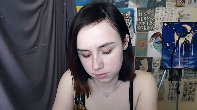 Snapshot of VeryVeryVeryShy_ chatting on February 2025 12:47:01 PM VeryVeryVeryShy online show from February 2025 12:47:01 PM