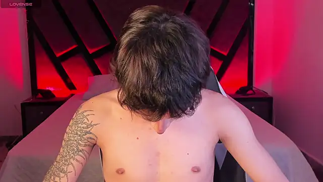 Snapshot of AndyWiilliams chatting on February 2026 09:55:01 PM AndyWiilliams online show from February 2026 09:55:01 PM