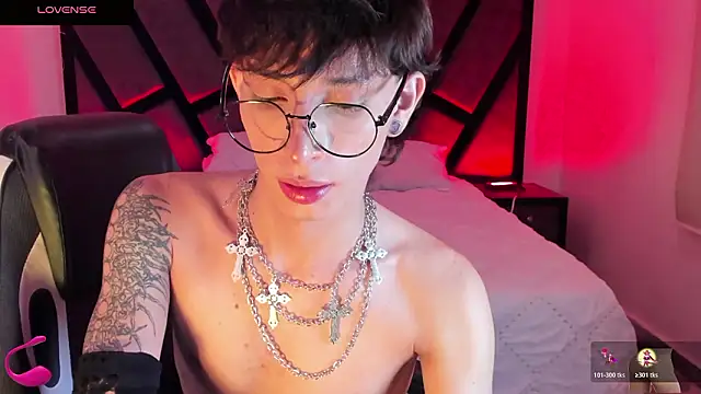 Snapshot of AndyWiilliams chatting on March 2026 02:04:02 AM AndyWiilliams online show from March 2026 02:04:02 AM