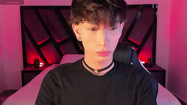 Snapshot of AndyWiilliams chatting on March 2026 09:30:02 PM AndyWiilliams online show from March 2026 09:30:02 PM