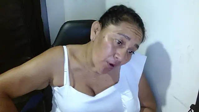 katia mature online show from December 2025 01:10:02 AM