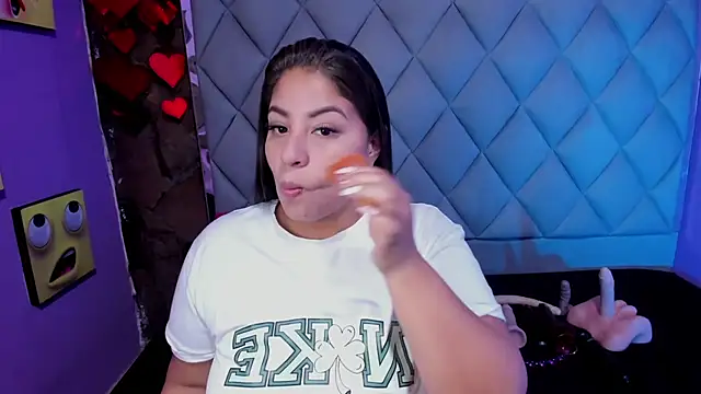 Snapshot of Luci_SexDeep chatting on February 2025 03:17:02 AM Luci SexDeep online show from February 2025 03:17:02 AM