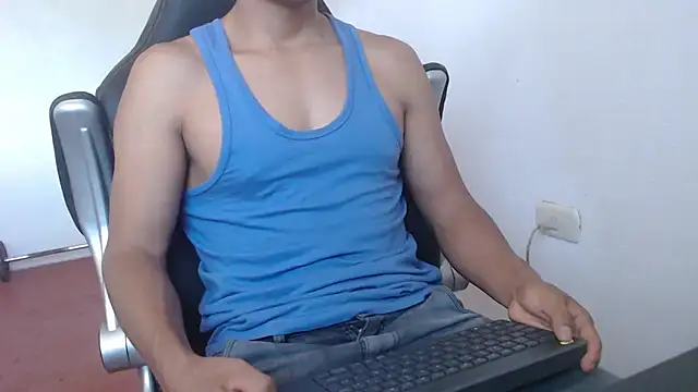 Snapshot of sexatlexx chatting on February 2025 02:02:01 PM sexatlexx online show from February 2025 02:02:01 PM