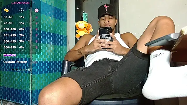 Bigcock 21cm  online show from May 2026 11:17:01 AM