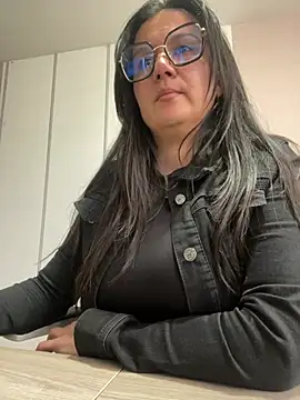 SWEETLILY18 online show from January 2025 04:22:02 PM