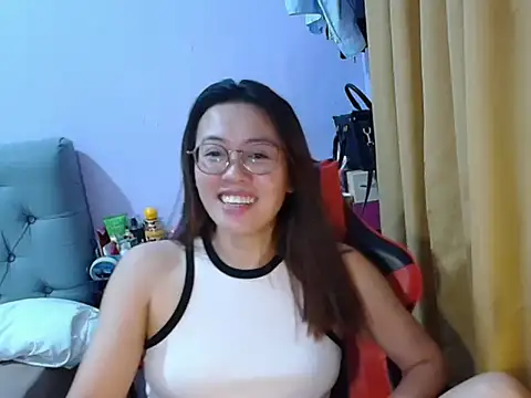 Snapshot of crizzybel chatting on July 2026 04:19:01 AM crizzybel online show from July 2026 04:19:01 AM